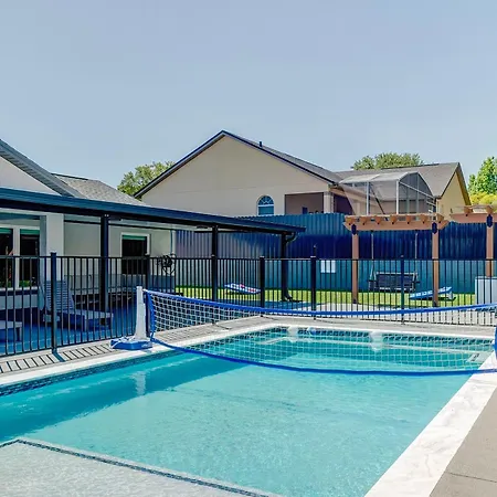 New Resort Style Oasis ~ Led Pool & Game Room